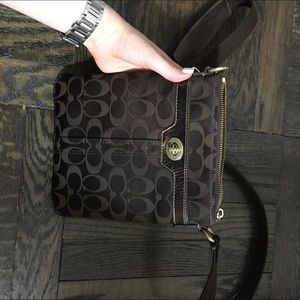 Authentic coach crossbody messenger bag